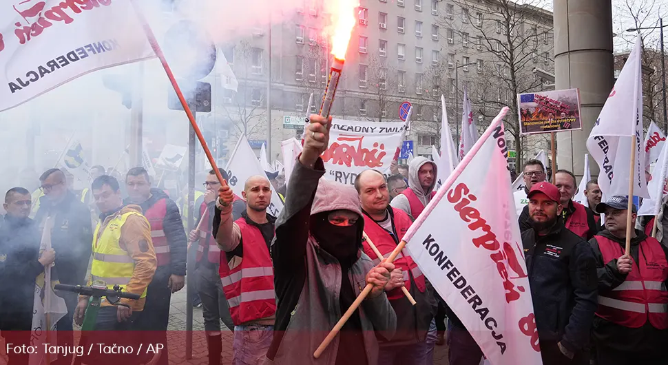 poljska protest tanjug ap Czarek Sokolowski.webp